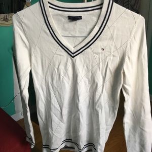 Tommy Hilfiger Woman's Sweater White. Size Medium